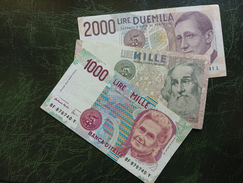 Italy banknotes - ,