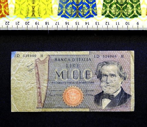 Italy banknote - ,,